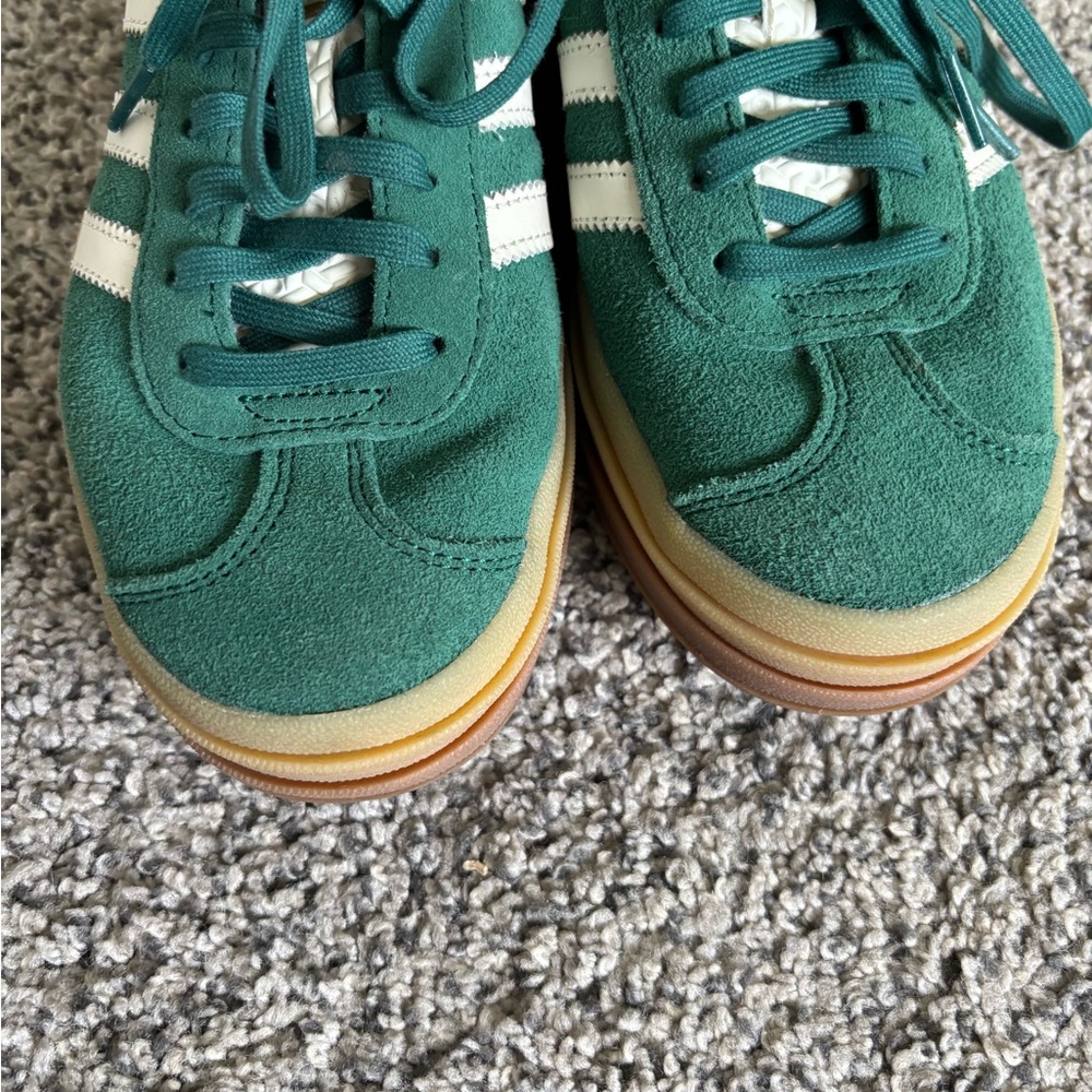 adidas Gazelle Platform Sneakers in Green and Cream with Brown Sole - Picture 4 of 7